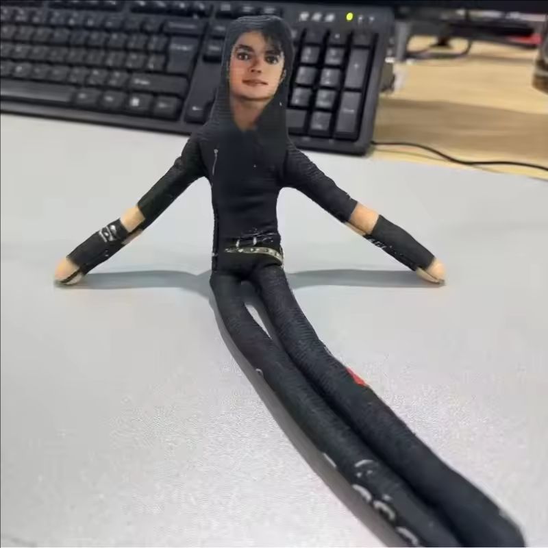 Muñeco de Peluche de Michael J - Cosplay Prop Making reseña y precio